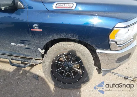 2022 Ram 2500 Lone Star 4X4 6'4 Box from USA, damaged, VIN 3C6UR5DL4NG146338